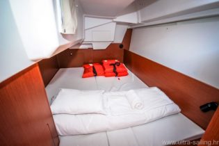 Kabine von Segelyacht Beneteau Oceanis 35