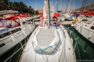 Deck von Segelyacht Beneteau Oceanis 35