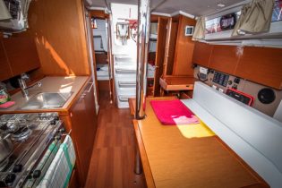 Salon von Segelboot Benetau Oceanis 35