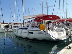 Segelyacht Beneteau Oceanis 45 in Marina Trogir, Kroatien