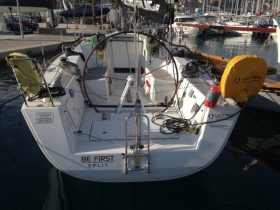 Heck von Segelboot Beneteau First 35