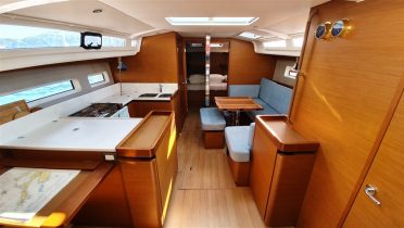 Salon von Jeanneau SO440